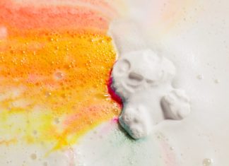 Wenn mit einem weißen Hasen in der Wanne baden, dann mit dem White Rabbit genannten von Lush