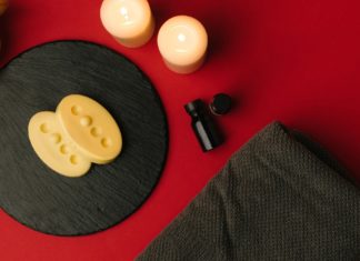 „Festes Massageöl“ oder Tolle „Therapy“ mit regenerierendem Neroli und Lavendel